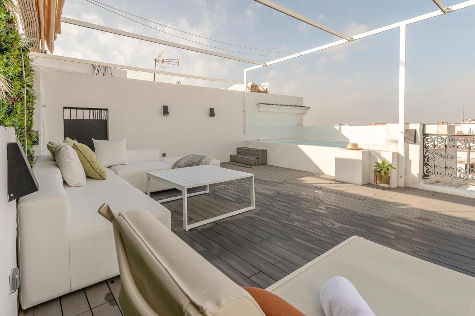 Isg Apartments Modern Atticpool At The Cathedralfree Parking Sevilla Eksteriør bilde