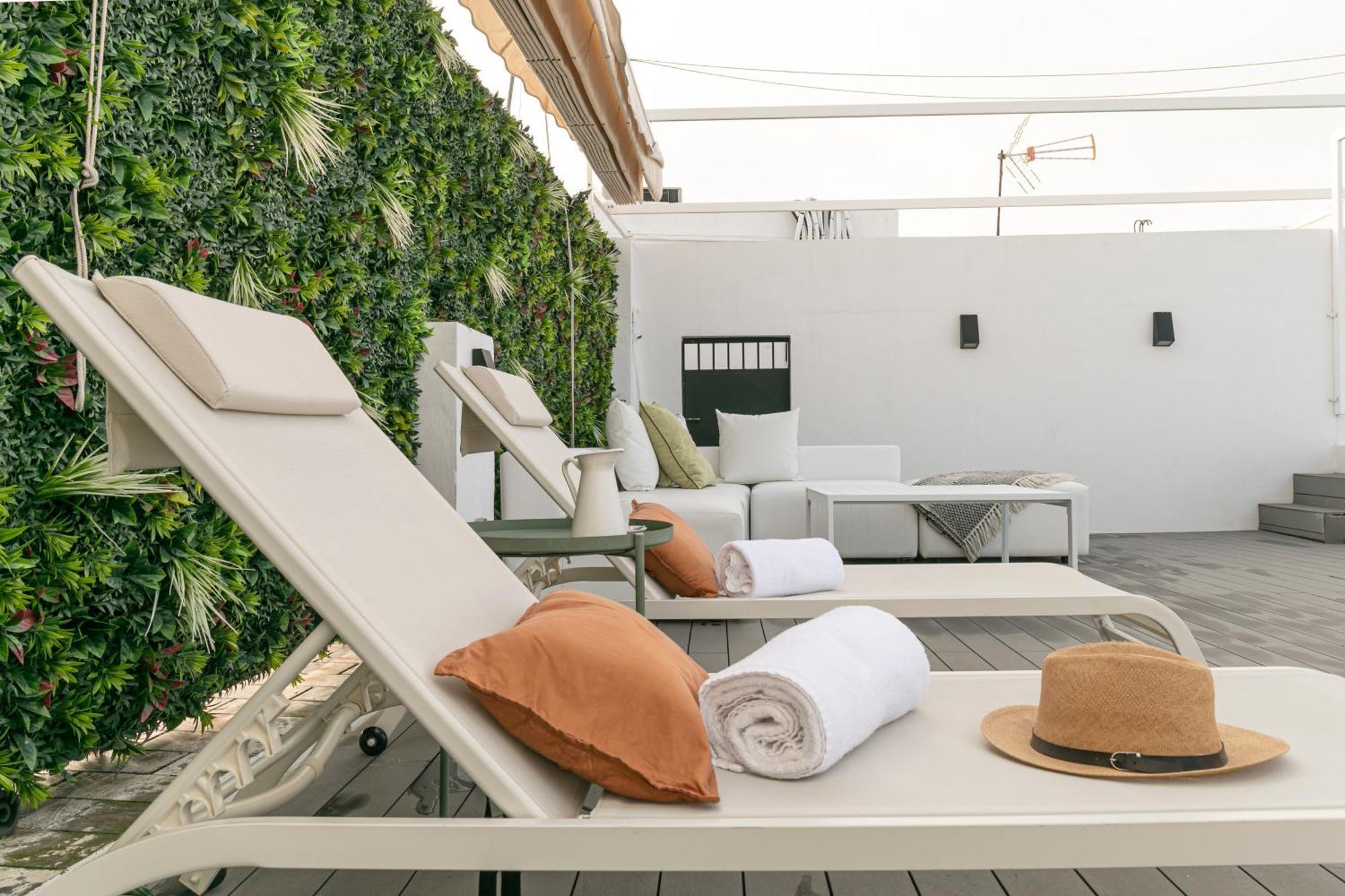 Isg Apartments Modern Atticpool At The Cathedralfree Parking Sevilla Eksteriør bilde