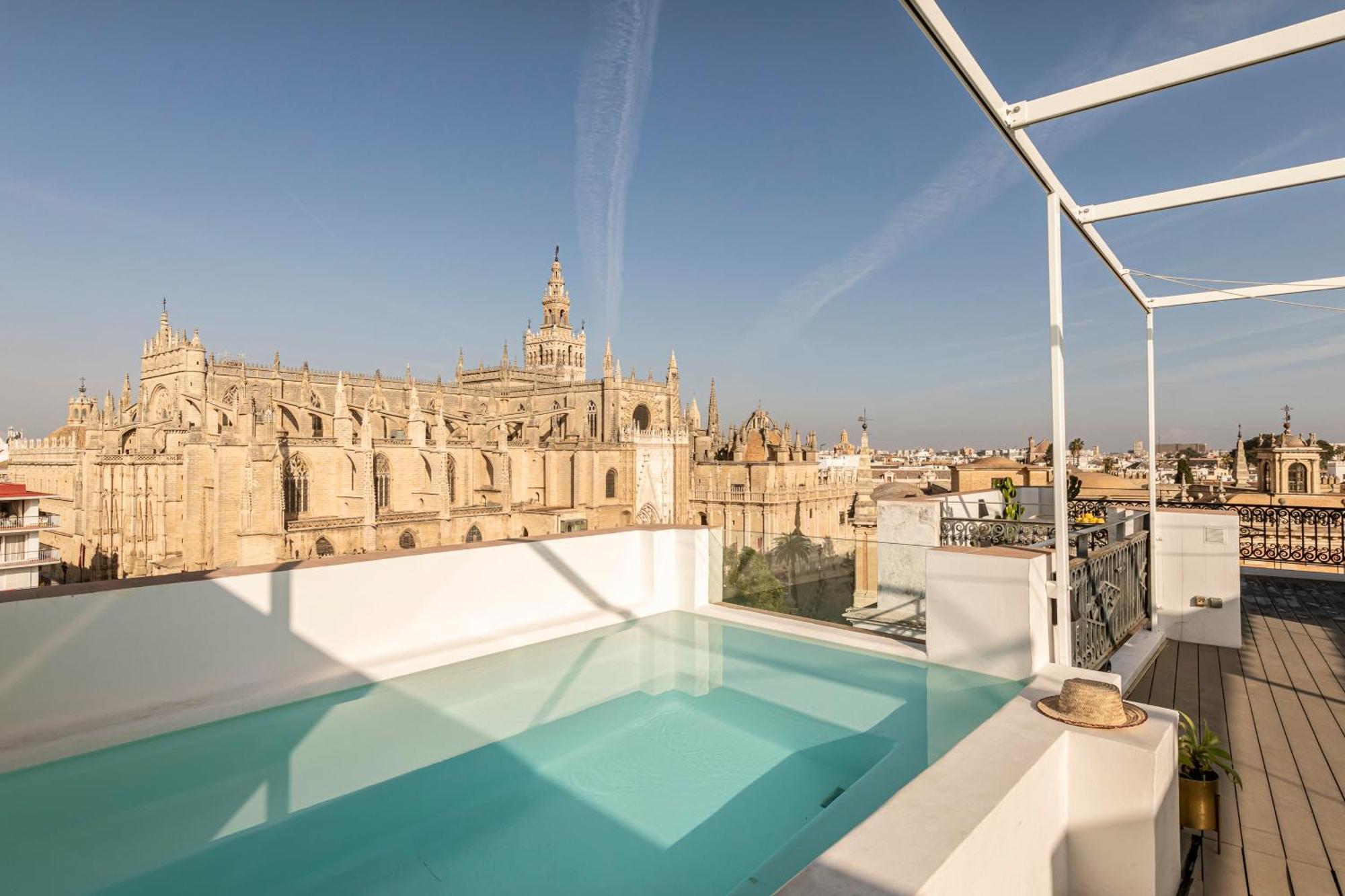 Isg Apartments Modern Atticpool At The Cathedralfree Parking Sevilla Eksteriør bilde