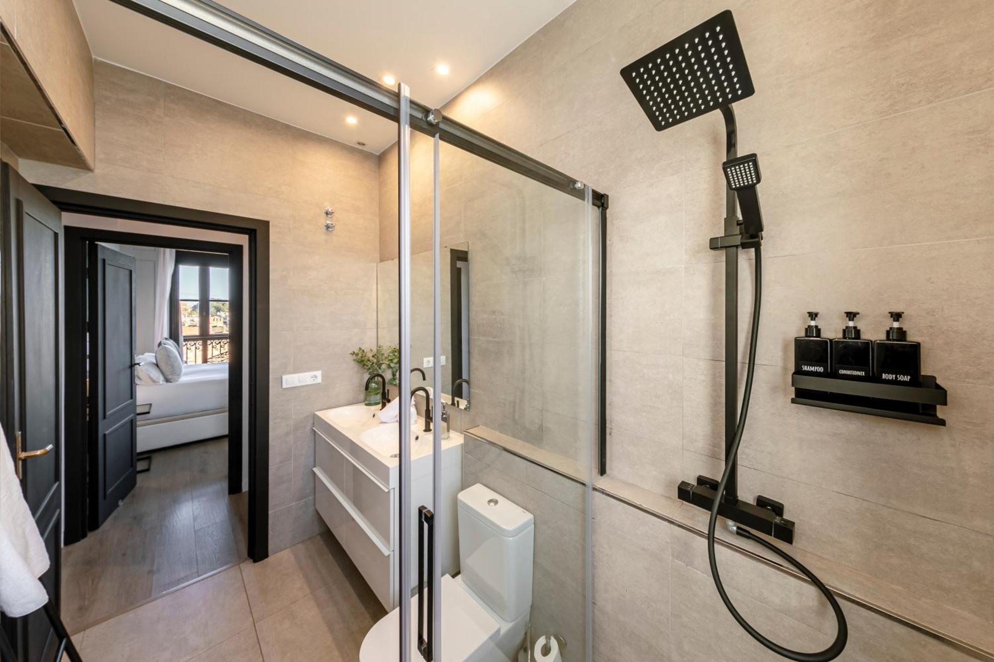 Isg Apartments Modern Atticpool At The Cathedralfree Parking Sevilla Eksteriør bilde