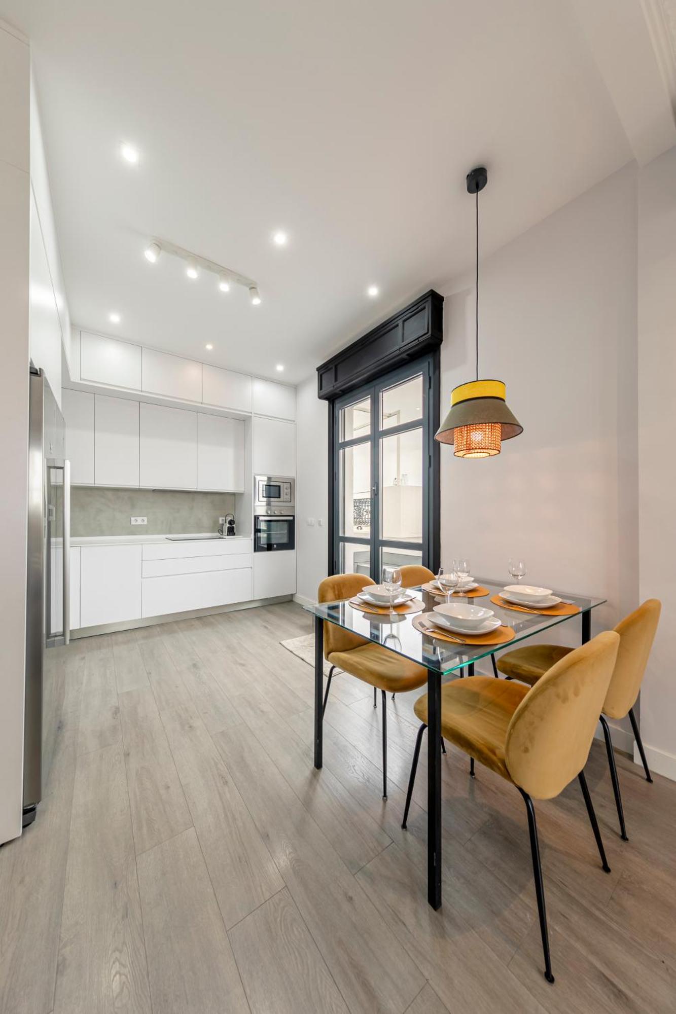 Isg Apartments Modern Atticpool At The Cathedralfree Parking Sevilla Eksteriør bilde