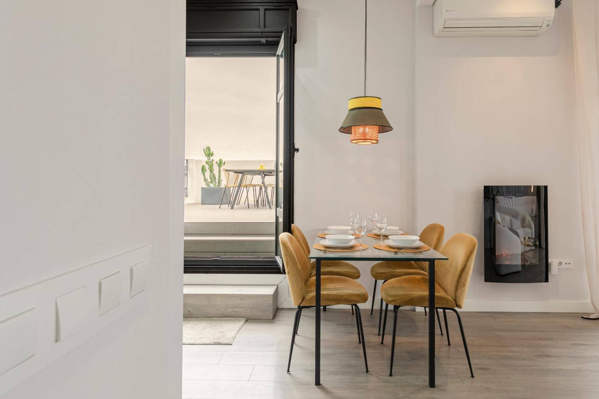 Isg Apartments Modern Atticpool At The Cathedralfree Parking Sevilla Eksteriør bilde