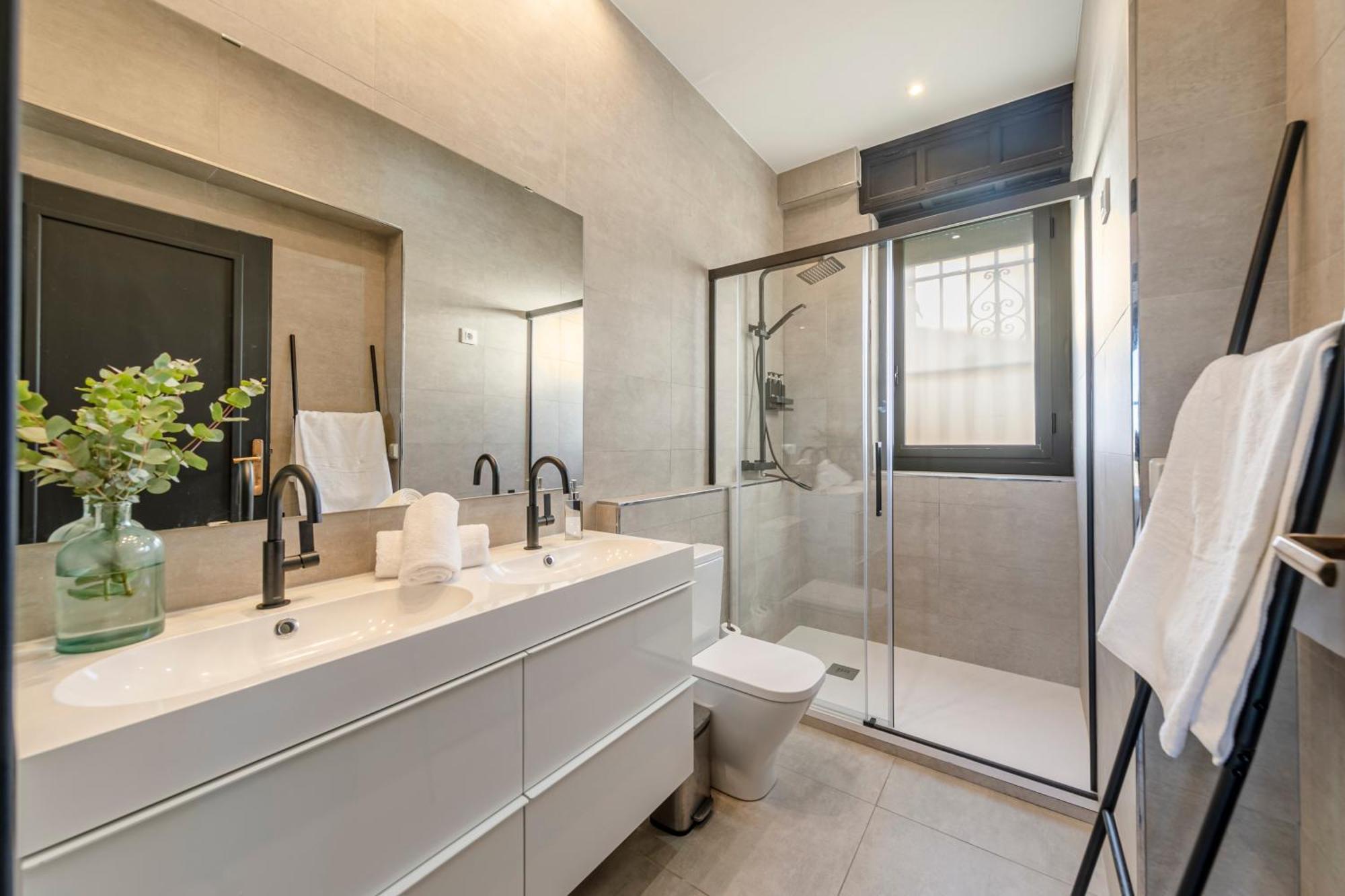Isg Apartments Modern Atticpool At The Cathedralfree Parking Sevilla Eksteriør bilde